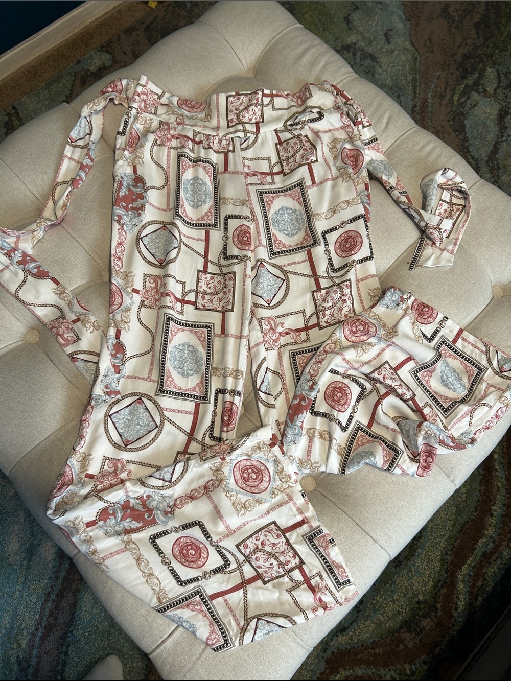Guess Chain & Medallion Print Pants in White